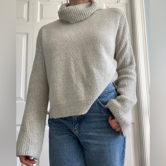 CALVIN KLEIN knit turtleneck boxy sweater - Picture 1 of 5